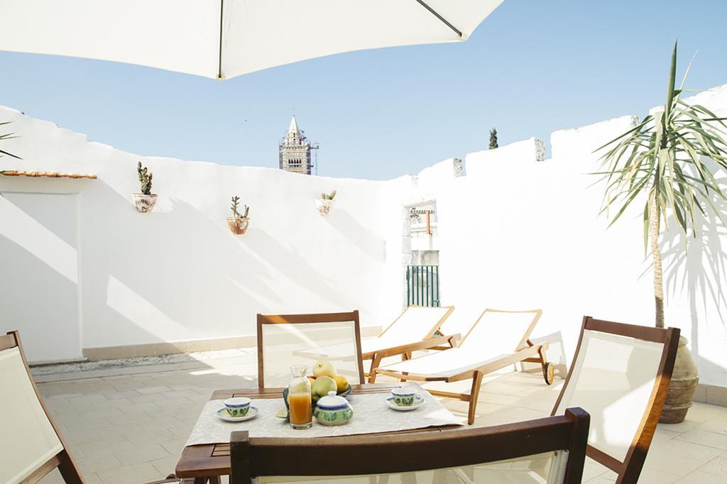 Palazzo Bianchi Domus Holidays Trani Exterior photo